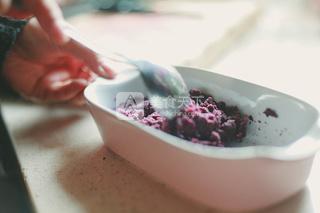 <a href=/shicai/mimian/ZhiShi/index.html target=_blank><u>芝士</u></a><a href=/shicai/shucai/ZiShu/index.html target=_blank><u>紫薯</u></a>泥