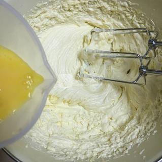 <a href=/shicai/guopin/ManYueMei/index.html target=_blank><u>蔓越莓</u></a>磅蛋糕