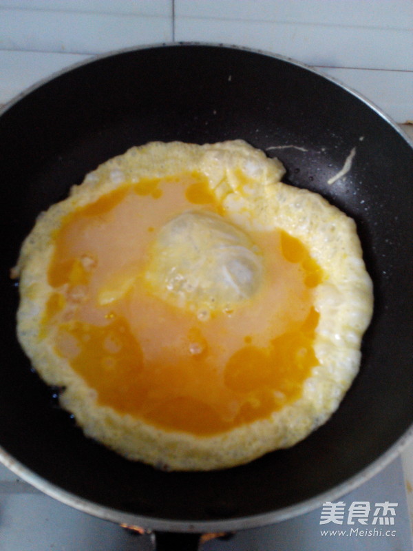 <a href=/shicai/shucai/SuanMiao/index.html target=_blank><u>蒜苗</u></a>炒<a href=/shicai/rouqin/JiDan/index.html target=_blank><u>鸡蛋</u></a>的做法