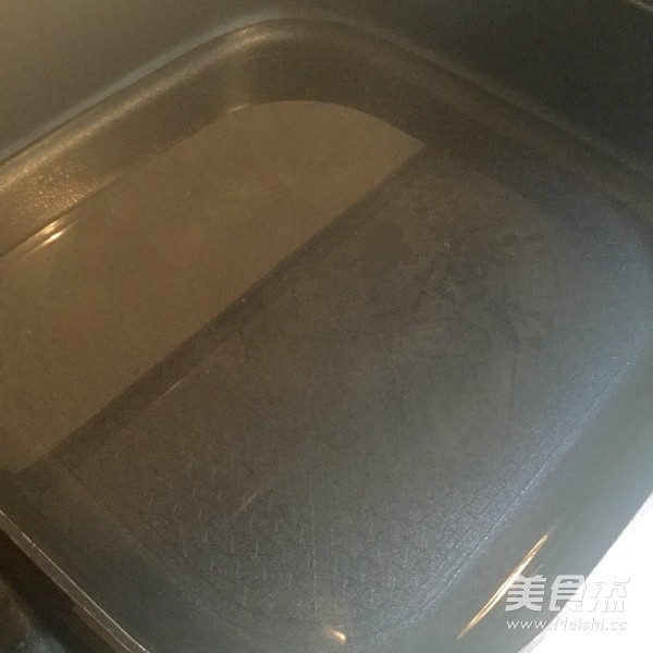 番茄<a href=/shicai/mimian/MiFen/index.html target=_blank><u>米粉</u></a>的做法