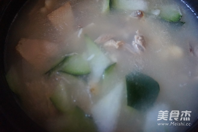 <a href=/shicai/mimian/YiMi/index.html target=_blank><u>薏米</u></a><a href=/shicai/guopin/LianZi/index.html target=_blank><u>莲子</u></a>老鸭汤的做法