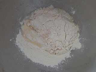 <a href=/shicai/guopin/NingMeng/index.html target=_blank><u>柠檬</u></a>奶酥包