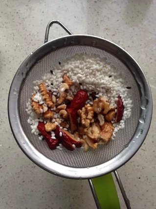 核<a href=/shicai/guopin/Tao/index.html target=_blank><u>桃</u></a>红<a href=/shicai/guopin/Zao/index.html target=_blank><u>枣</u></a><a href=/shicai/mimian/NuoMi/index.html target=_blank><u>糯米</u></a>露