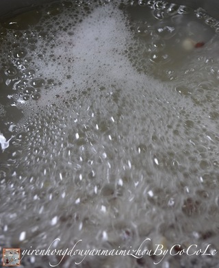 薏仁<a href=/shicai/mimian/HongDou/index.html target=_blank><u>红豆</u></a><a href=/shicai/mimian/YanMai/index.html target=_blank><u>燕麦</u></a>米粥