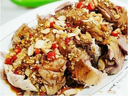 麻香<a href=/shicai/rouqin/SanHuangJi/index.html target=_blank><u>三黄鸡</u></a>怎么做?