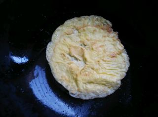 凉拌<a href=/shicai/shucai/MuEr/index.html target=_blank><u>木耳</u></a><a href=/shicai/rouqin/JiDan/index.html target=_blank><u>鸡蛋</u></a>