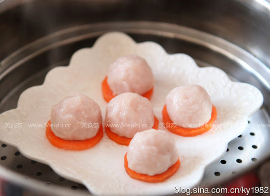 蒸<a href=/shicai/shuichanpin/YuWan/index.html target=_blank><u>鱼丸</u></a>Bp.jpg