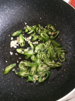 清炒青<a href=/shicai/shucai/DouYa/index.html target=_blank><u>豆芽</u></a>