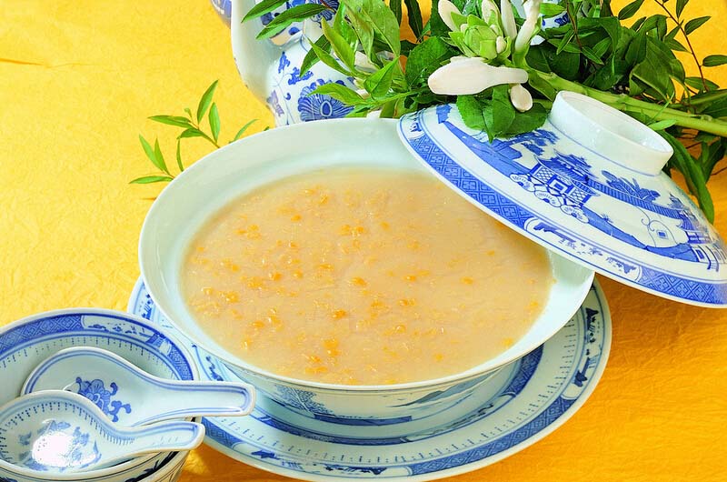 <a href=/shicai/mimian/YuMiMian/index.html target=_blank><u><a href=/shicai/mimian/YuMi/index.html target=_blank><u>玉米</u></a>面</u></a>粥的做法3