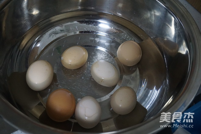 吃不够的五香茶叶蛋的做法