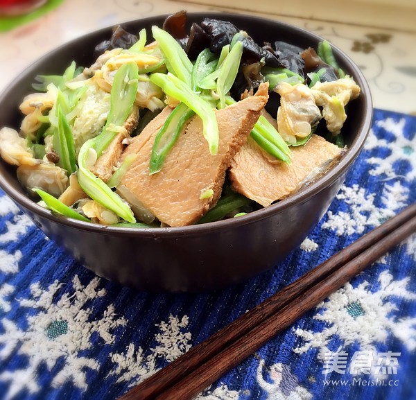 <a href=/shicai/mimian/YunDou/index.html target=_blank><u>芸豆</u></a>蚬子面的做法