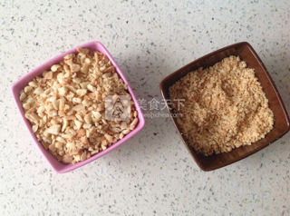 <a href=/shicai/guopin/HuaSheng/index.html target=_blank><u>花生</u></a>小酥