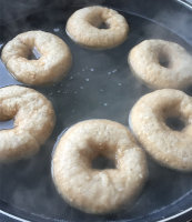 <a href=/shicai/mimian/YanMai/index.html target=_blank><u>燕麦</u></a>杂粮贝果步骤13