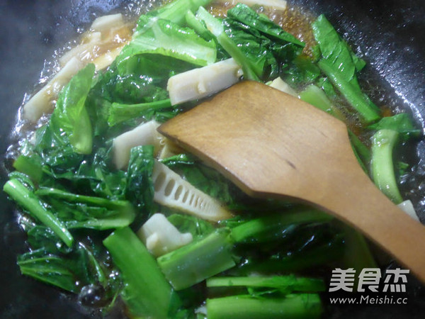 雷笋烧天菜芯的做法