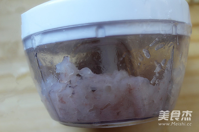 <a href=/shicai/shucai/TuDou/index.html target=_blank><u>土豆</u></a>虾泥饼的做法