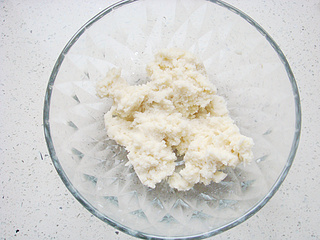 <a href=/shicai/shucai/GuiHua/index.html target=_blank><u>桂花</u></a><a href=/shicai/shucai/ShanYao/index.html target=_blank><u>山药</u></a>糕