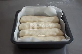 <a href=/shicai/mimian/MianBao/index.html target=_blank><u>面包</u></a>卷蛋糕