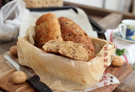 黑麦核<a href=/shicai/guopin/Tao/index.html target=_blank><u>桃</u></a>养生包