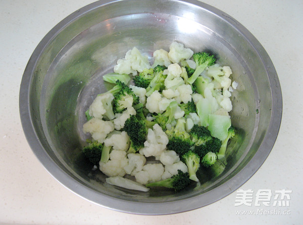 凉拌双花的做法