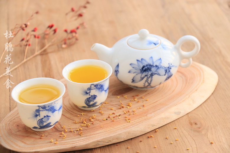 <a href=/shicai/shucai/GuiHua/index.html target=_blank><u>桂花</u></a>茶—养生