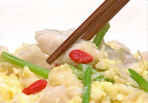 软嫩细滑的滑蛋鱼条怎么做?