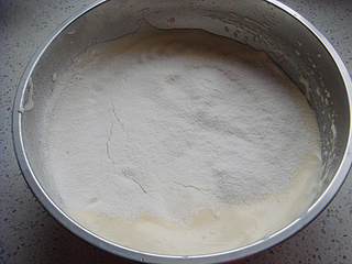 六寸中空海绵蛋糕