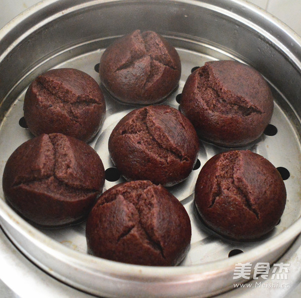 <a href=/shicai/mimian/HeiMi/index.html target=_blank><u>黑米</u></a>馒头的做法