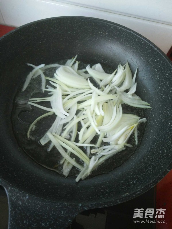 蒜毫炒<a href=/shicai/rouqin/JiDan/index.html target=_blank><u>鸡蛋</u></a>的做法