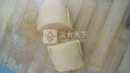 <a href=/shicai/shucai/NanGua/index.html target=_blank><u>南瓜</u></a>玫瑰<a href=/shicai/mimian/MianBao/index.html target=_blank><u>面包</u></a>