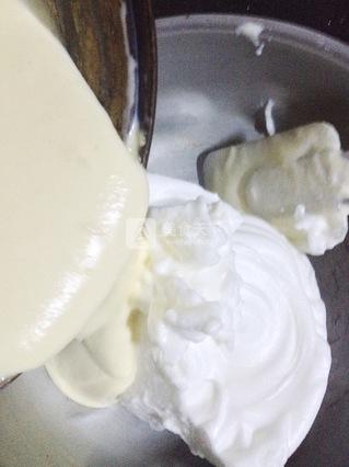 原味<a href=zt/qifengdg target=_blank><u>戚风蛋糕</u></a>