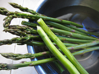 <a href=/shicai/shucai/LuSun/index.html target=_blank><u>芦笋</u></a>菲力<a href=/shicai/rouqin/NiuPai/index.html target=_blank><u>牛排</u></a>