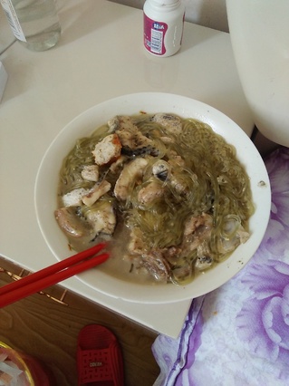 <a href=/shicai/shuichanpin/HeiYu/index.html target=_blank><u>黑鱼</u></a><a href=/shicai/mimian/FenSi/index.html target=_blank><u>粉丝</u></a>汤