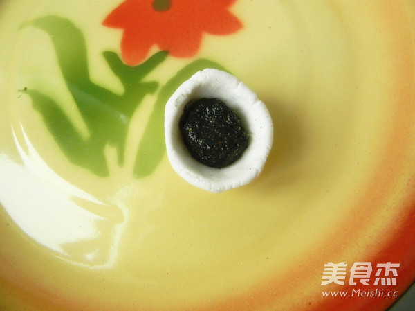<a href=/shicai/guopin/HeiZhiMa/index.html target=_blank><u>黑<a href=/shicai/guopin/ZhiMa/index.html target=_blank><u>芝麻</u></a></u></a>汤圆的做法