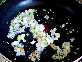 <a href=/shicai/shucai/XiangGu/index.html target=_blank><u>香菇</u></a><a href=/shicai/shucai/QingJiao/index.html target=_blank><u>青椒</u></a>炒<a href=/shicai/shucai/MuEr/index.html target=_blank><u>木耳</u></a>