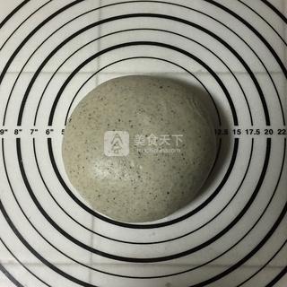 浓香<a href=/shicai/guopin/HeiZhiMa/index.html target=_blank><u>黑<a href=/shicai/guopin/ZhiMa/index.html target=_blank><u>芝麻</u></a></u></a><a href=/shicai/mimian/TuSi/index.html target=_blank><u>吐司</u></a>