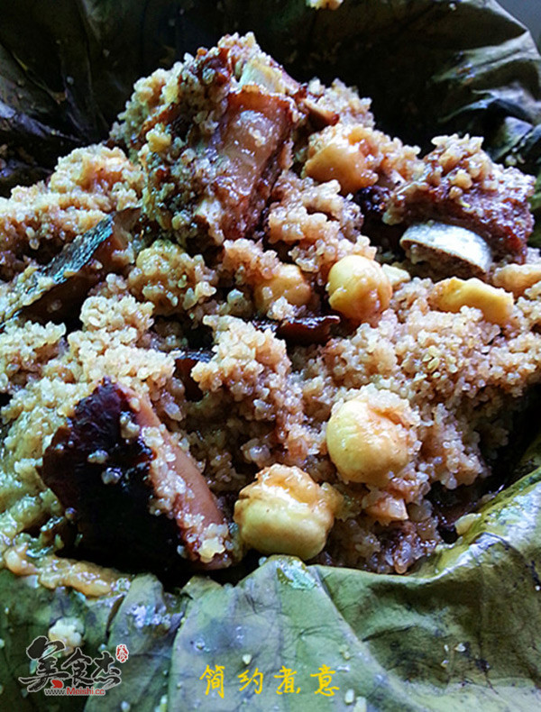 <a href=/shicai/guopin/LianZi/index.html target=_blank><u>莲子</u></a><a href=/shicai/rouqin/PaiGu/index.html target=_blank><u>排骨</u></a>粉蒸肉dj.jpg