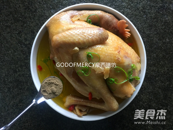 春季滋补养生最佳选择天麻核<a href=/shicai/guopin/Tao/index.html target=_blank><u>桃</u></a><a href=/shicai/guopin/GouQi/index.html target=_blank><u>枸杞</u></a>鸡汤的做法