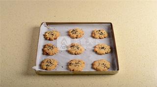 异常好吃的核<a href=/shicai/guopin/Tao/index.html target=_blank><u>桃</u></a>酥