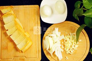 速食炒<a href=/shicai/mimian/NianGao/index.html target=_blank><u>年糕</u></a>锅