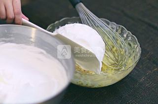 <a href=/shicai/shucai/GuiHua/index.html target=_blank><u>桂花</u></a><a href=zt/qifengdg target=_blank><u>戚风蛋糕</u></a>