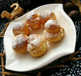 <a href=/shicai/mimian/NaiYou/index.html target=_blank><u>奶油</u></a>泡芙