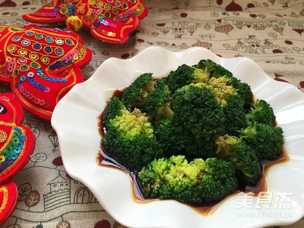 豉油<a href=/shicai/shucai/XiLanHua/index.html target=_blank><u>西兰花</u></a>的做法