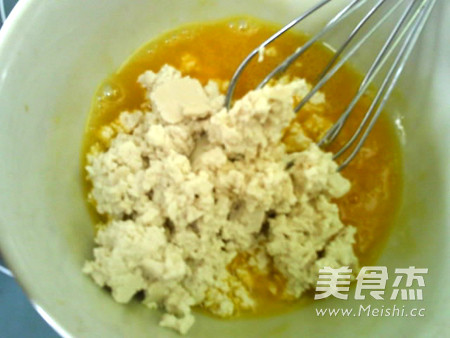 葱香<a href=/shicai/mimian/DouFu/index.html target=_blank><u>豆腐</u></a>蛋糊饼的做法