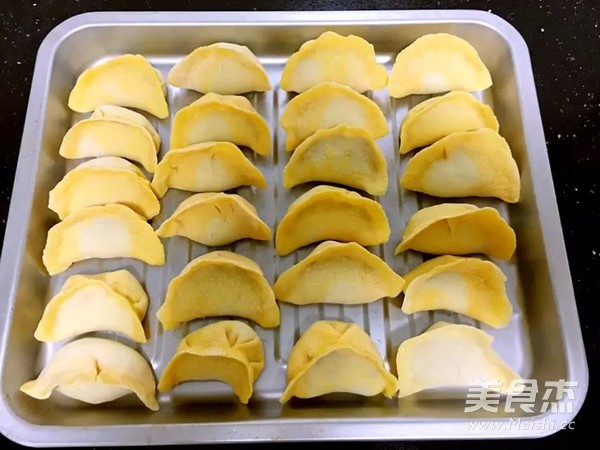 <a href=/shicai/shucai/YuanBaiCai/index.html target=_blank><u>圆<a href=/shicai/shucai/BaiCai/index.html target=_blank><u>白菜</u></a></u></a><a href=/shicai/rouqin/ZhuRou/index.html target=_blank><u>猪肉</u></a>水饺的做法