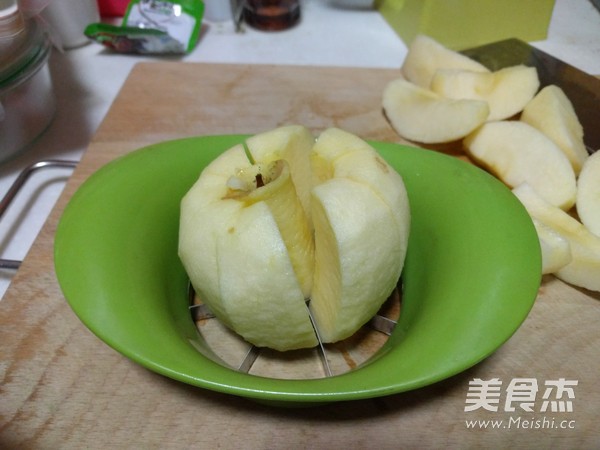 【<a href=/shicai/guopin/PingGuo/index.html target=_blank><u>苹果</u></a>果酱】的做法