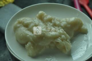 微波<a href=/shicai/shucai/ZiShu/index.html target=_blank><u>紫薯</u></a>雪媚娘