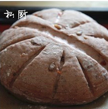 核<a href=/shicai/guopin/Tao/index.html target=_blank><u>桃</u></a><a href=/shicai/guopin/ManYueMei/index.html target=_blank><u>蔓越莓</u></a>软欧包