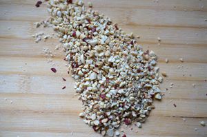 <a href=/shicai/guopin/HuaSheng/index.html target=_blank><u>花生</u></a>薄脆饼干步骤3