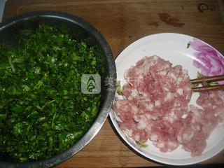 <a href=/shicai/shucai/XiangCai/index.html target=_blank><u>香菜</u></a>春卷