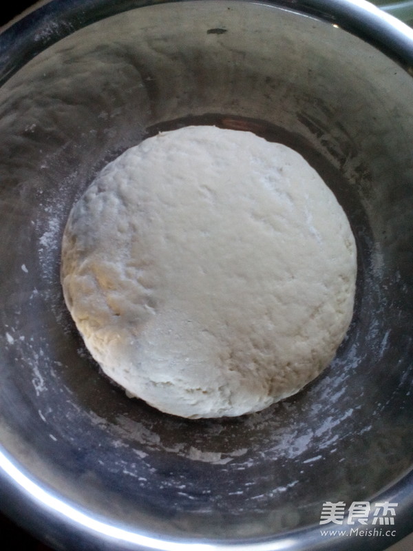 <a href=/shicai/shucai/JiCai/index.html target=_blank><u>荠菜</u></a>包子的做法